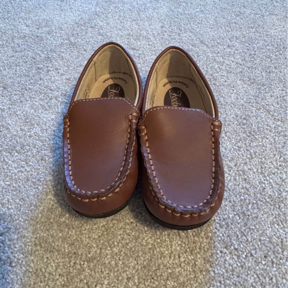 Footmates size toddler 9 dark brown